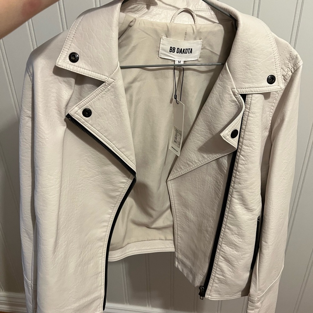 BB Dakota white leather jacket never worn